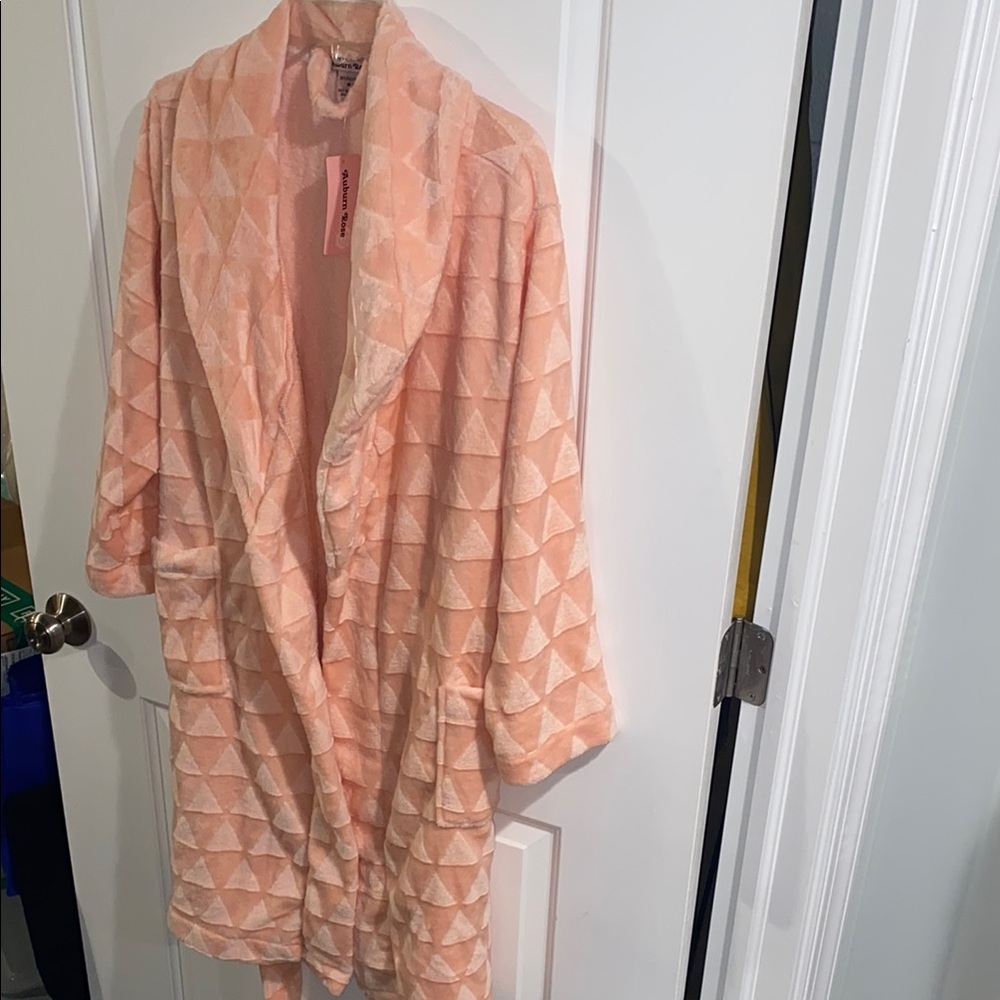 Peach Geometric Women's Robe